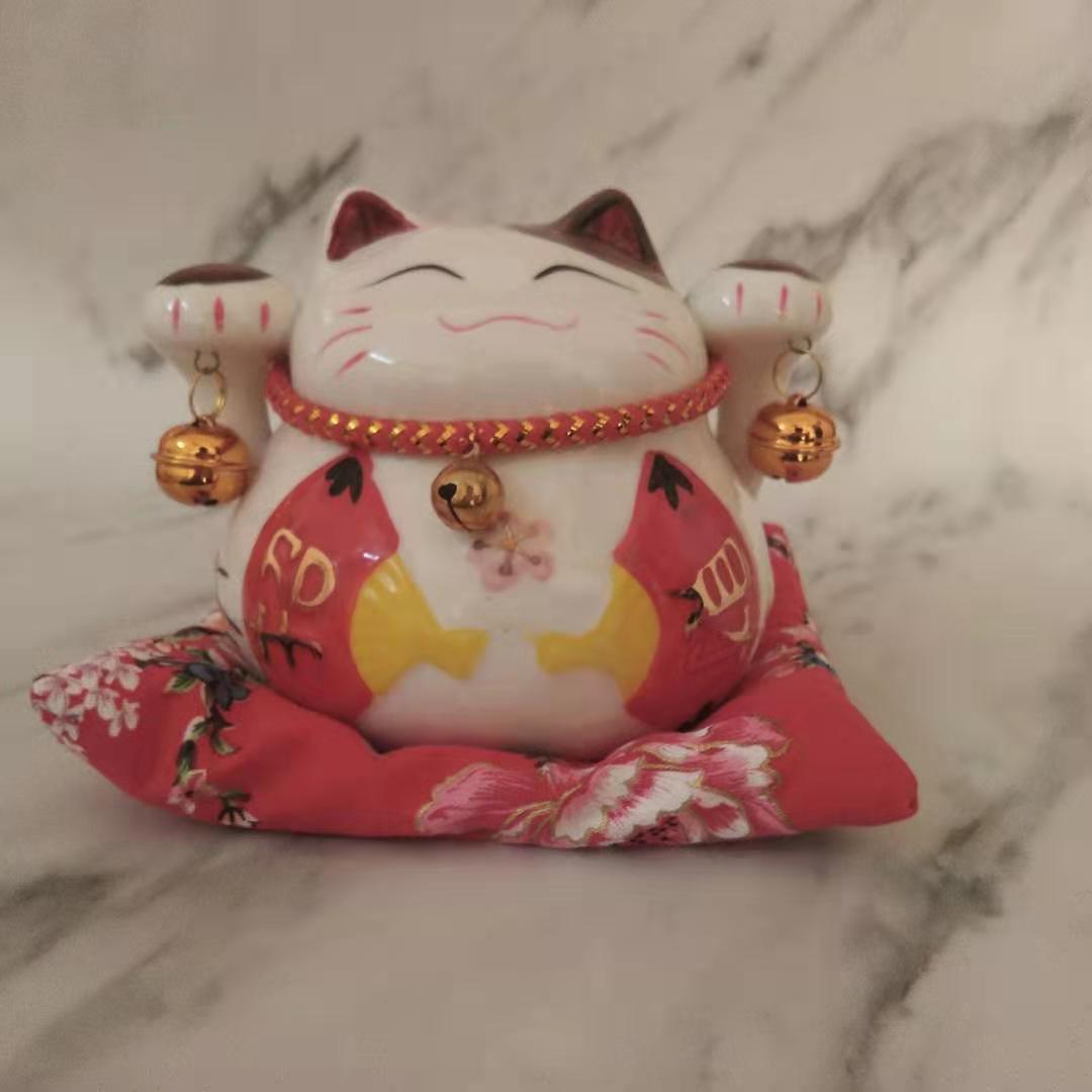 4.5 Inch Ceramic Maneki Neko Statue Lucky Cat