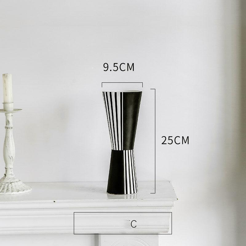 Creative black and white geometric ceramic vase