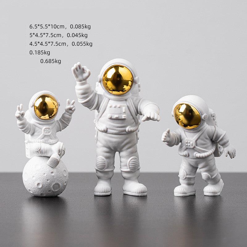 Car Small Ornaments And Cute Astronaut Interior Decorations