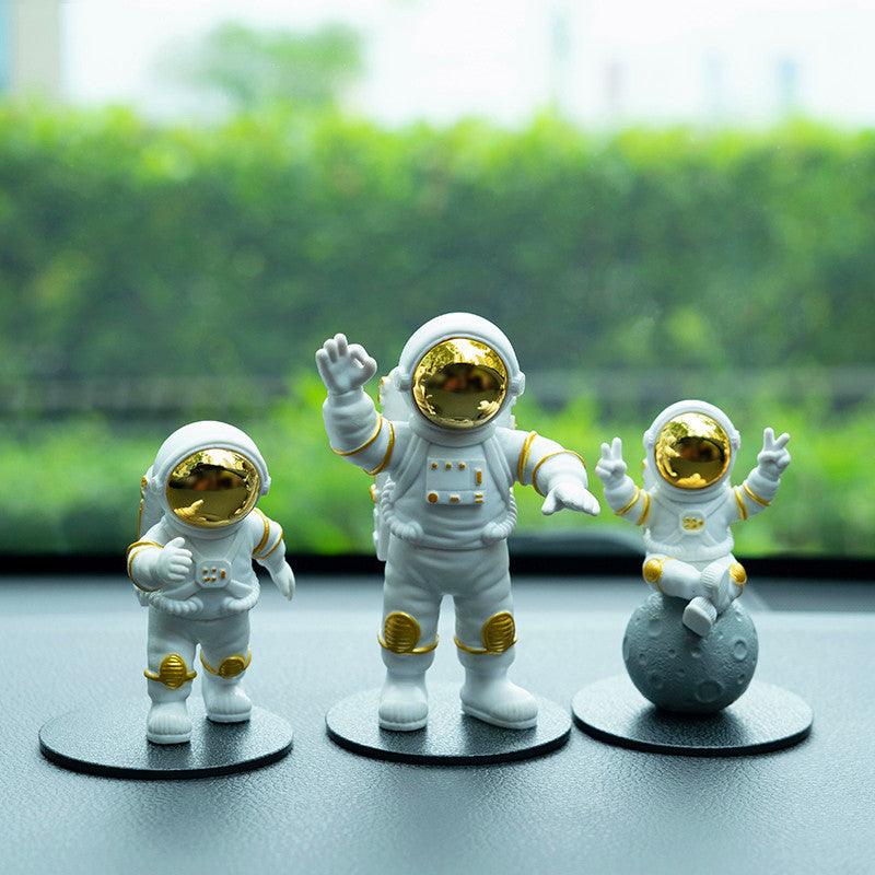 Car Small Ornaments And Cute Astronaut Interior Decorations