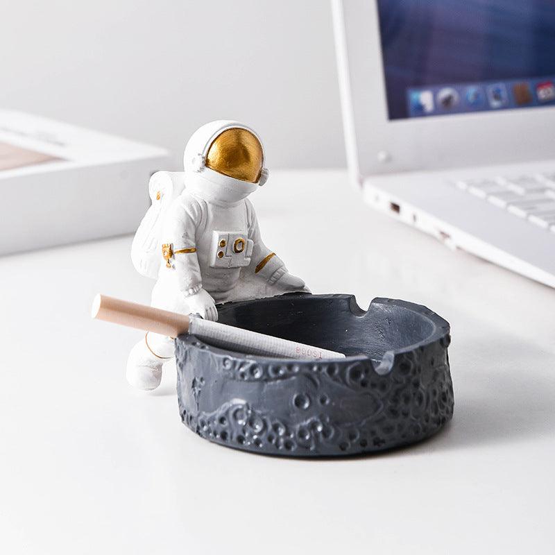 Cartoon Astronaut Resin Ornament Ashtray