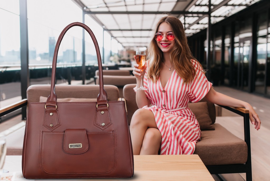 SnappyWomen Brown Shoulder Bag