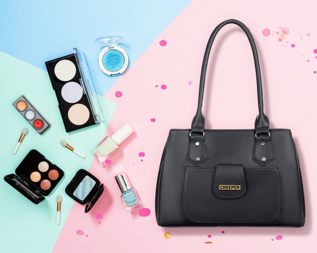 SnappyWomen Black Shoulder Bag