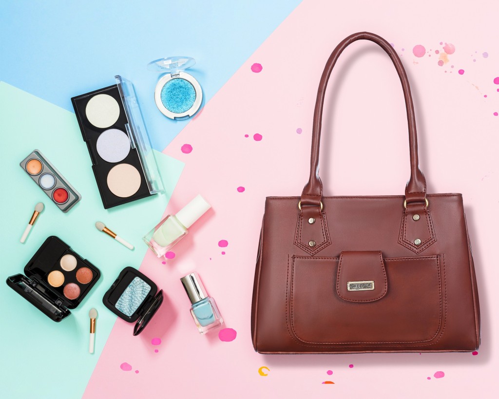 SnappyWomen Brown Shoulder Bag