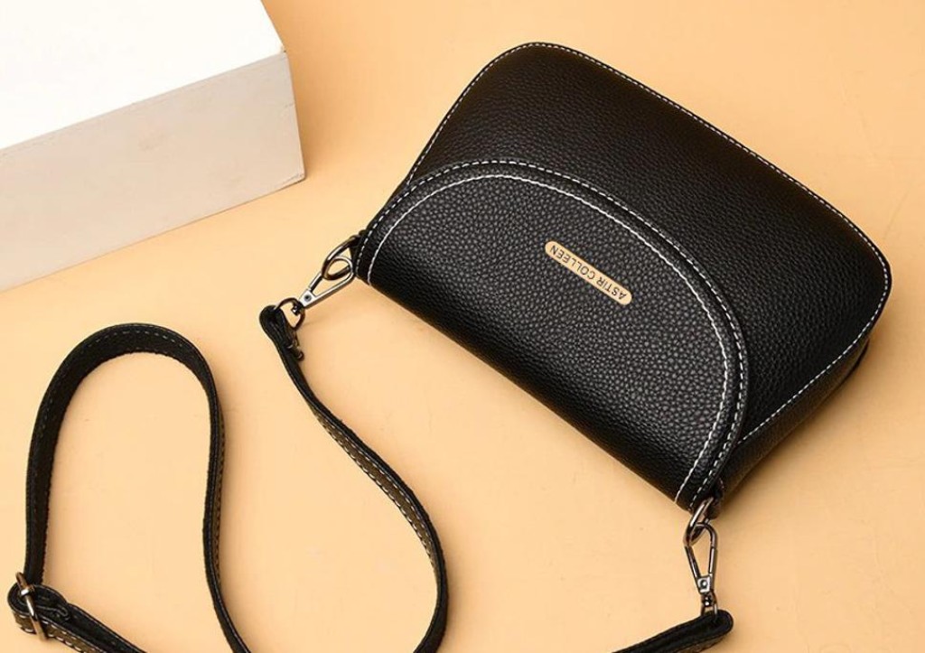 ASTIR COLLEENBlack Women Sling Bag - Regular Size